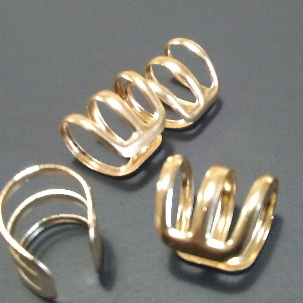 Exclusive Hot 2019 Gold Plated Sexy Ear Cuff Set - Picture 3 of 4